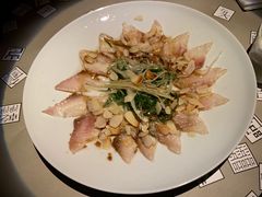 -穹六人间 people 6(岳阳路店)