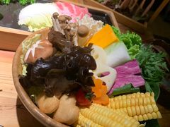-湊湊火锅·茶憩(杭州湖滨银泰in77店)