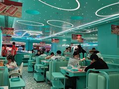-季季红火锅(柳州城中万达二店)