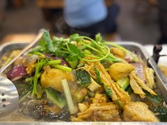 -后街佬·炭火鲜鱼杂(南城店)