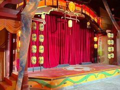-暴风岛沉浸式体验馆(百联世纪店)