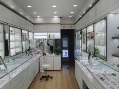 -翰佐蔡司小乐圆·依视路星趣控·暴龙眼镜折扣店