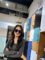 -FRIDAY星期五专业美发沙龙