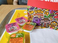 -麦当劳(展览路店)