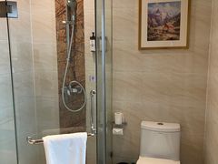 -维也纳酒店(广州京溪南方医院同和地铁站店)