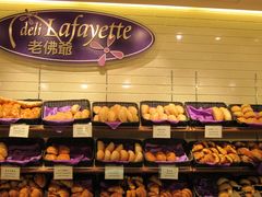 面包甜点陈列柜-老佛爷饼店