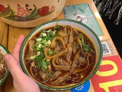 -拈签一笑黄牛肉辣卤串串