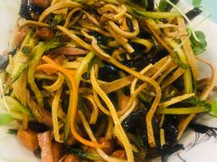 千丝万缕-六和聚传统烤鸭.天津菜(和平店)
