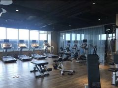 -苏州汇融广场假日酒店