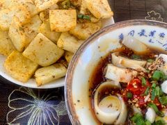 -黄妈伤心凉粉总店(名店街店)