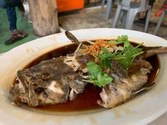 -大树下海鲜饭店