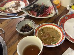 -毛辣果·贵州红酸汤牛肉火锅(西单店)