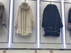 -肃宁华斯国际裘皮城