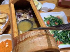 -老滇山寨•云南特色菜•地方菜•民族风情歌舞表演(金碧店)