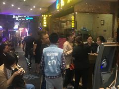 等位区-龙聚德北京烤鸭(沙坪坝华宇A馆店)