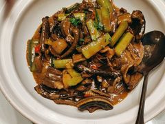 -辛香味烧鱼馆·非遗技艺·排骨红烧肉(光谷医药园店)