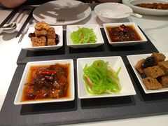 -滩外滩·本帮江浙菜(新天地店)