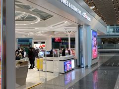 -日上免税店(三径路t3店)