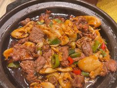 牛肉烧鱼泡-王府井酒店(金桥港湾店)
