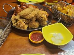 -BHC炸鸡(明洞总店)