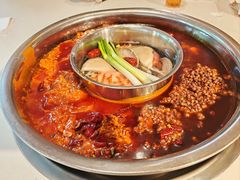 -岗上渣渣老火锅(两路口店)