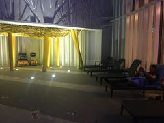 -上海滴水湖皇冠假日酒店