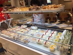 面包甜点陈列柜-85度C(生甜甜圈研究工坊·上海局门店)