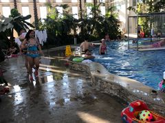 -中家鑫园温泉酒店鑫悦汤泉