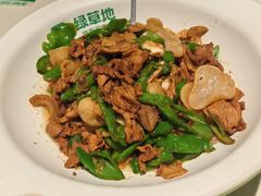 绿草地辣椒炒肉-绿草地·湘菜(7mall店)