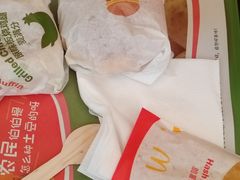 -麦当劳(光新乐购店)