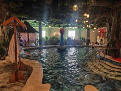 -泉城欧乐堡戏水湾艺术养生温泉