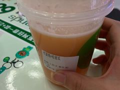 水蜜桃哈密瓜-鲜果1号(银泰城温岭店)