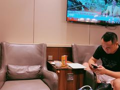 皮质沙发双人区-白云机场易登机休息室