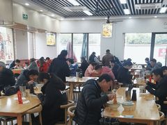 -钢阳酸菜红烧牛肉面(季乐路店)