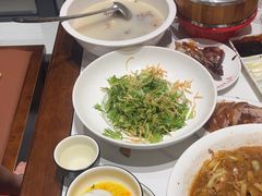 -梅利汴京烤鸭•开封豫菜地标店(东大街店)