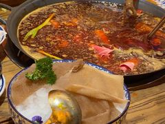 -旧街市鲜货老火锅(大光路店)