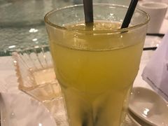 酸柑水-新加坡海鲜共和(名胜世界圣淘沙海滨坊)