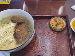 -百年老字号·观振兴蟹黄面·三虾面·苏式面(观前街富仁坊巷店)