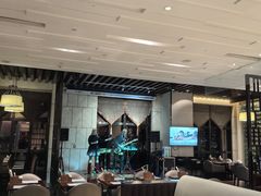 -广州万富希尔顿酒店·感趣自助餐厅·金秋蟹宴生蚝海鲜刺身烧烤