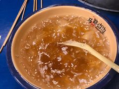 传统冰粉-马路边边麻辣烫联盟路店