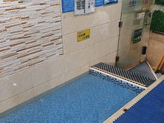 -小蓝鲸游泳培训基地(积水潭店)