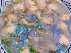 燕皮虾仁馄饨-朱洪元苏式面馆(绿宝广场店)