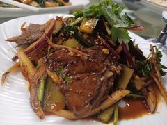 -蔼若春.传承三十年云南菜(金碧公园店)