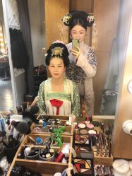 -盘子女人坊古装写真摄影(厦门总店)