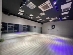 -DL专业爵士舞街舞工作室