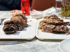 -清真·胖妈妈手抓餐厅(定西路长城宾馆店)