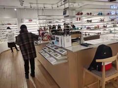 -青山良镜(中国丹阳国际眼镜城店)