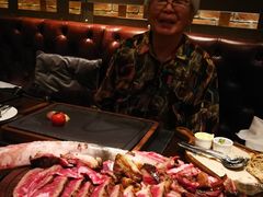 -恰餐厅及酒吧 CHAR Bar & Grill (北京丽都皇冠假日店)