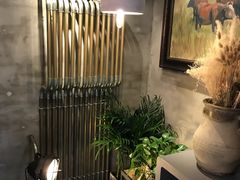 大堂-HIGH FIVE哈福手工汉堡(桂林路店)