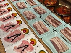 -梨花自助烤肉(西三旗万象汇黑金店)